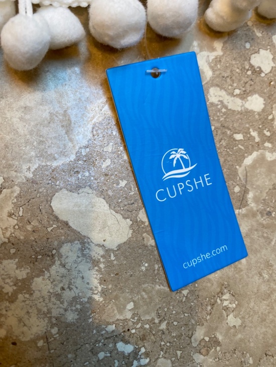 Cupshe White Swimsuit Coverup - Picture 3 of 9